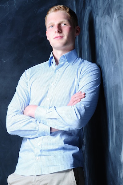 Host blau weißes Hemd